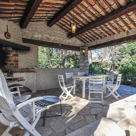 Holiday home In With Wifi